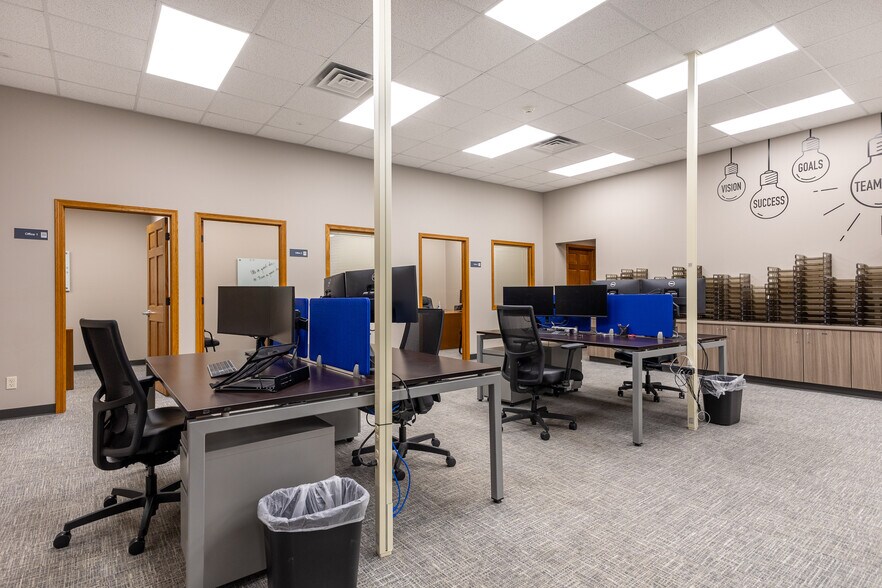 More Photos Of 3681 Prism Ln, Kieler Office For Sale