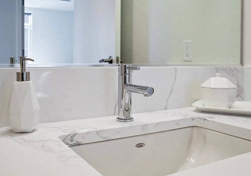 More Photos Of 700 Waterfront Way, Vancouver Apartments For Lease