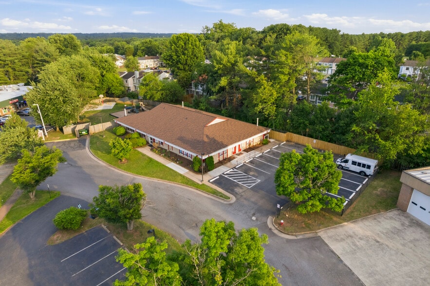 More Photos Of 83 Sugarland Run Dr, Sterling Daycare Center For Lease