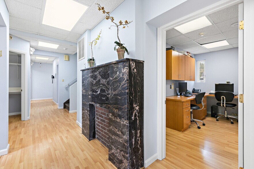 More Photos Of 197 S Washington Ave, Bergenfield Medical For Sale