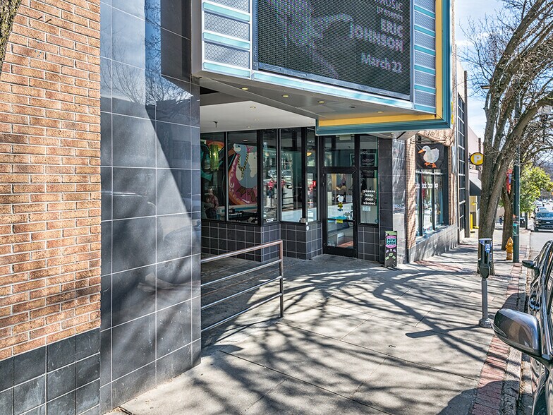 More Photos Of 4-18 Biltmore Ave, Asheville Office For Lease