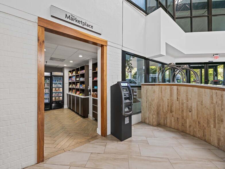 More Photos Of 14670 Duval Rd, Jacksonville Hotel For Sale