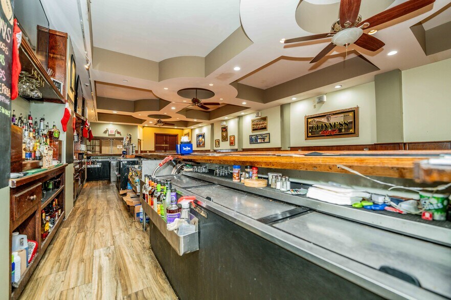 More Photos Of 266 Dartmouth St, New Bedford Restaurant For Sale