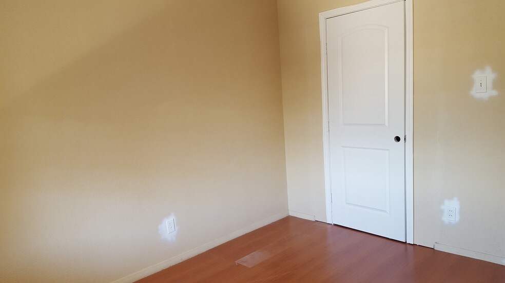 More Photos Of 9222 Lockwood Dr, Houston Apartments For Sale