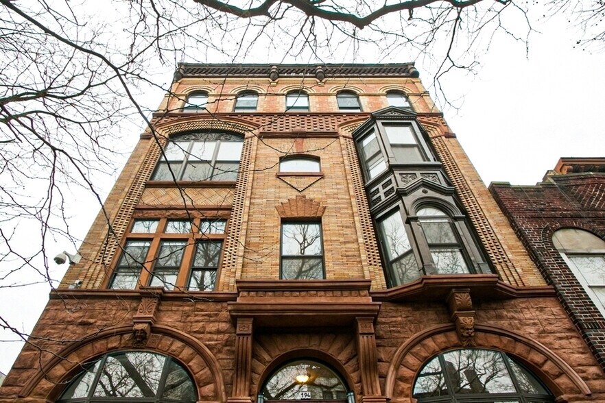 Primary Photo Of 194 Vernon Ave, Brooklyn Apartments For Sale