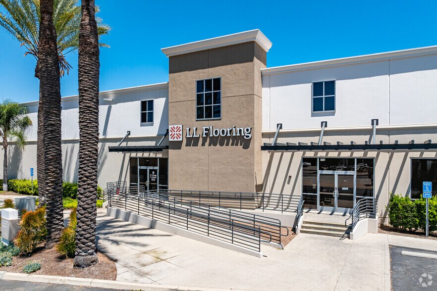 More Photos Of 1601 W Mission Blvd, Pomona Distribution For Lease