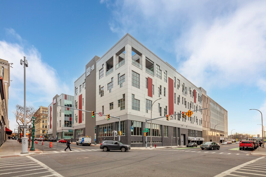 More Photos Of 400 S Salina St, Syracuse Office For Lease