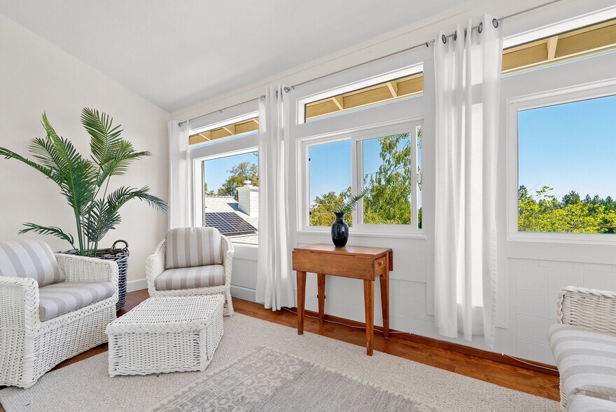 More Photos Of 7919 Empire Grade, Santa Cruz Multifamily For Sale