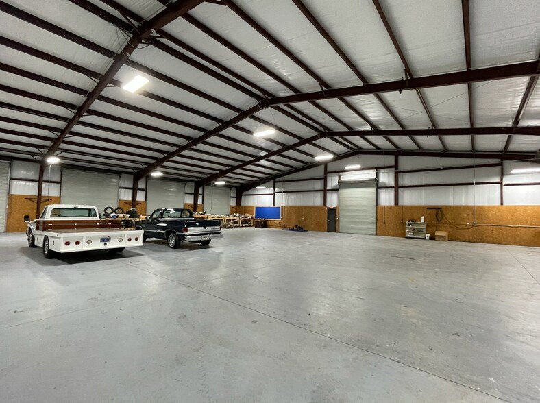 More Photos Of 101 Old Dairy Rd, Ailey Warehouse For Sale