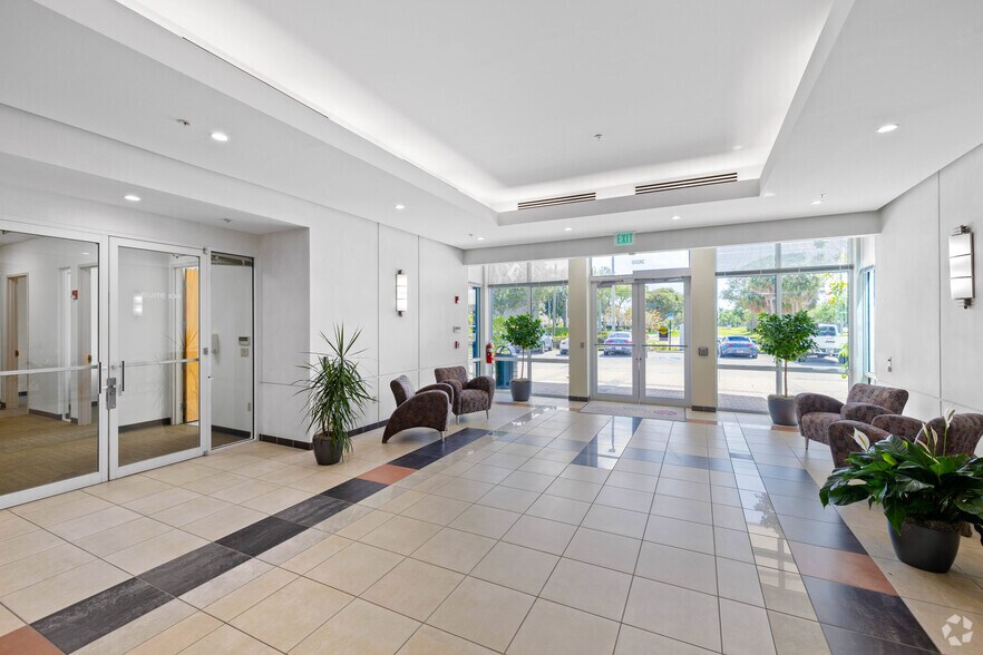 More Photos Of 3998 FAU Blvd, Boca Raton Unknown For Lease