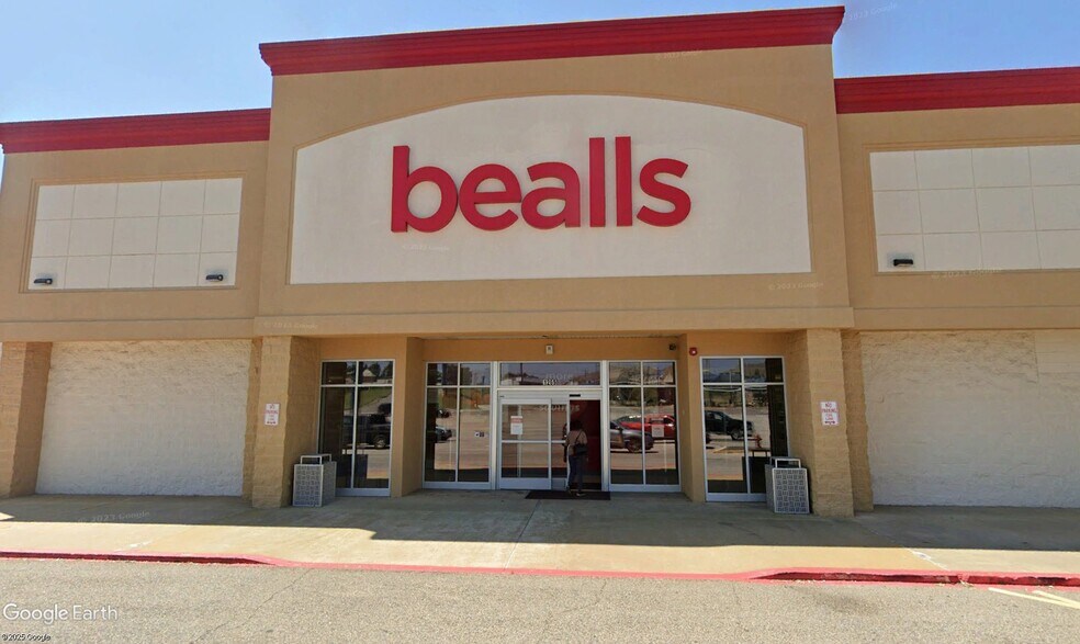 More Photos Of 1235-1267 Highway 231 S, Troy Storefront For Lease