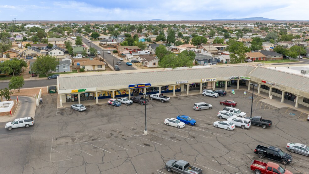More Photos Of 1501-1601 N Park Dr, Winslow General Retail For Sale