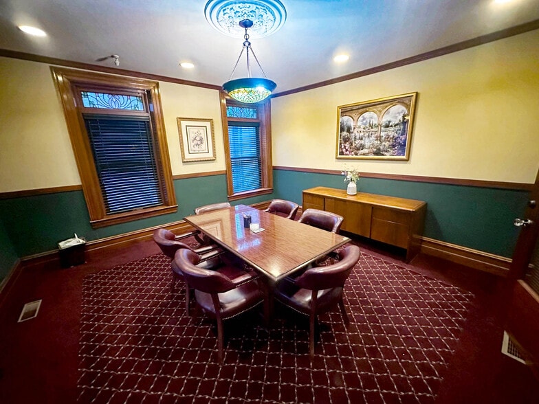 More Photos Of 2011 State St, East Petersburg Medical For Lease