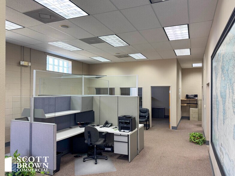 More Photos Of 748 S Sherman St, Richardson Office For Lease
