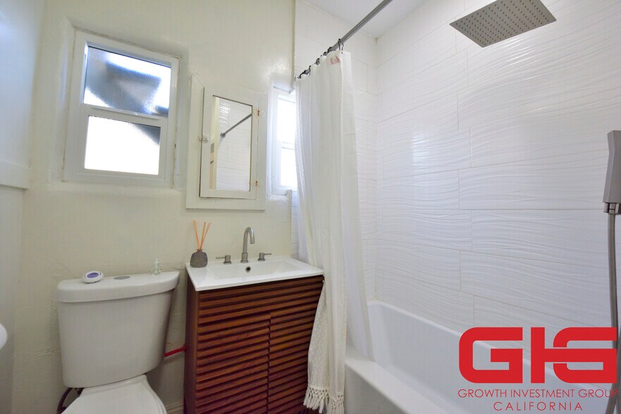 More Photos Of 902-906 S Marengo Ave, Pasadena Apartments For Sale