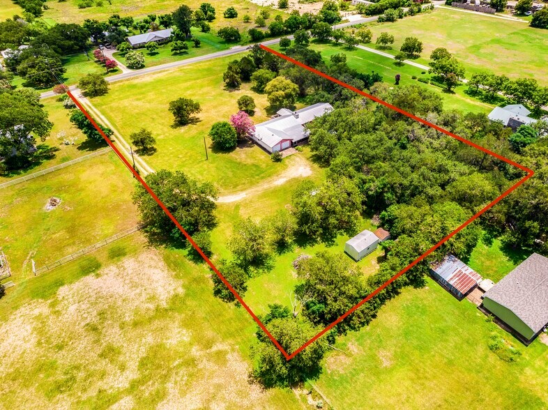 More Photos Of 12900 Lowden Ln, Manchaca Flex For Sale