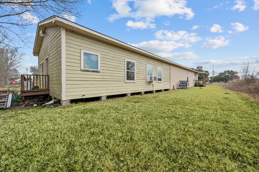 More Photos Of 1208 W Clayton St, Dayton Medical For Sale