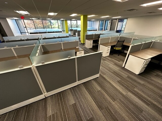 More Photos Of 750 Holiday Dr, Pittsburgh Office Residential For Lease