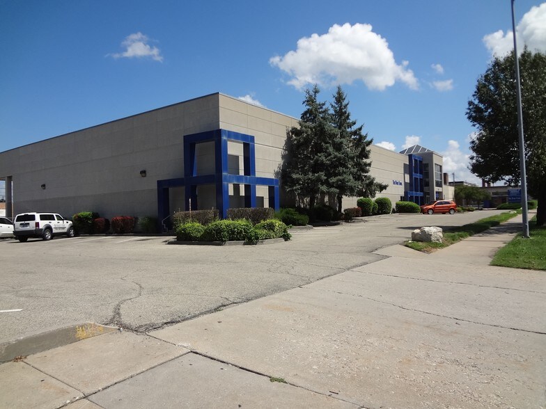 More Photos Of 222 W 6th St, Junction City Office For Sale