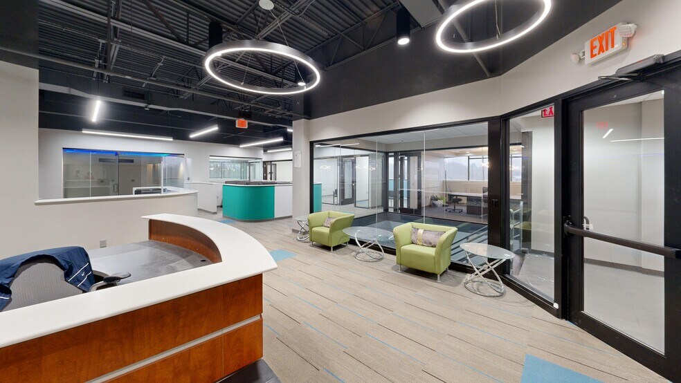 More Photos Of 5001 US Highway 30 W, Fort Wayne Medical For Lease