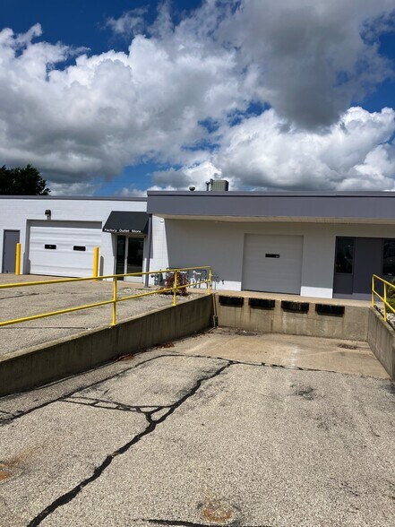 More Photos Of 215 Charles St, Holland Manufacturing For Lease