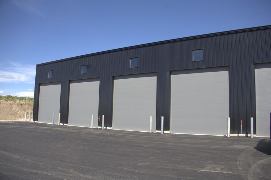 Primary Photo Of 162 Business Centre Cir, Driggs Warehouse For Lease