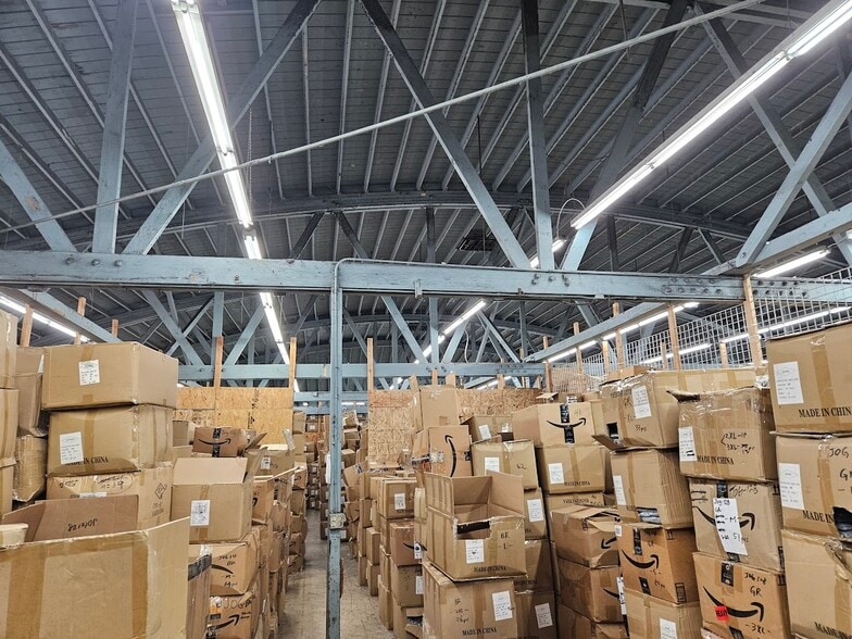 More Photos Of 2800 Hooper Ave, Los Angeles Manufacturing For Sale