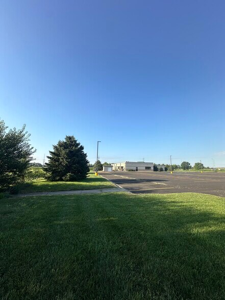 More Photos Of 4725 Twin Rivers Rd, North Platte Office For Lease