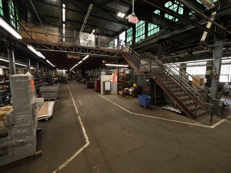 More Photos Of 11 Hankey St, Rochdale Warehouse For Lease