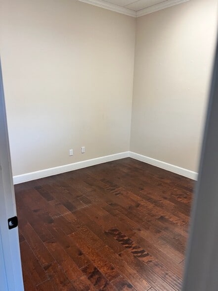 More Photos Of 150 Pine Forest Dr, Shenandoah Medical For Lease