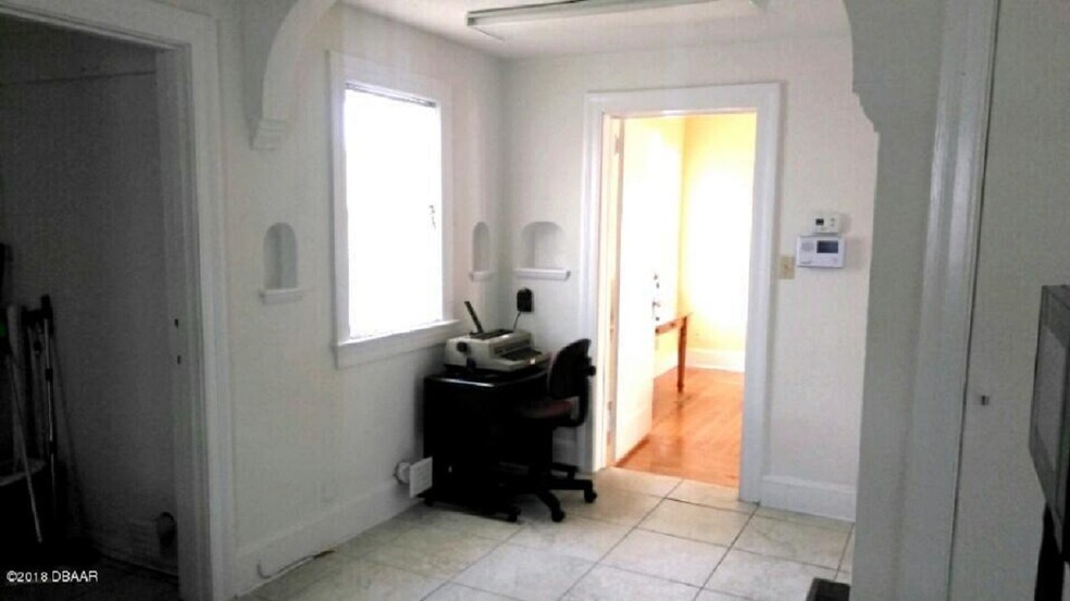 More Photos Of 429 N Ridgewood Ave, Daytona Beach Office For Sale