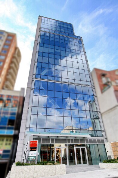 More Photos Of 37-12 Prince St, Flushing Unknown For Lease