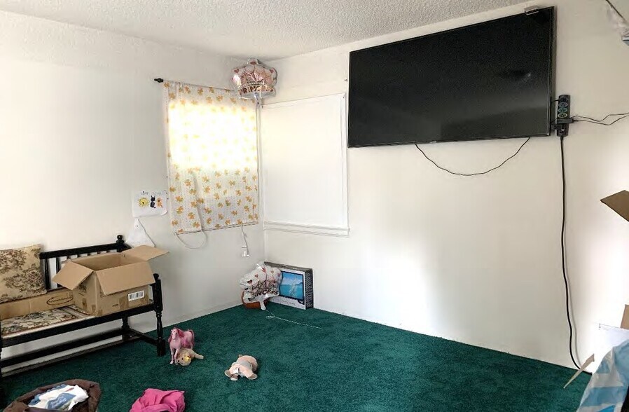 More Photos Of 10849 Carmenita Rd, Whittier Apartments For Sale