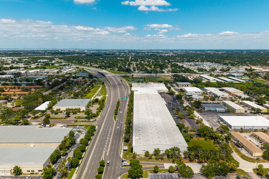 More Photos Of 6750 N Bryan Dairy Rd, Seminole Distribution For Lease