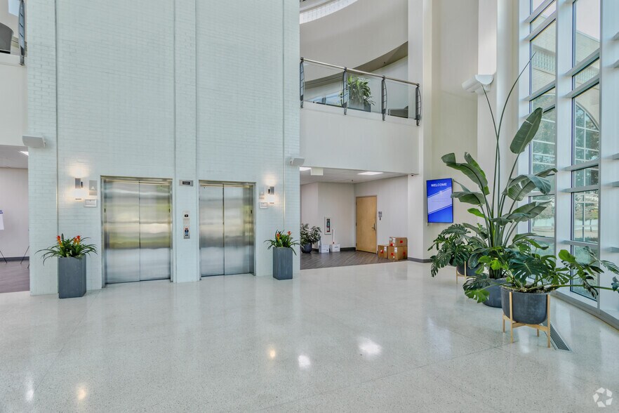 More Photos Of 7000 W Plano Pky, Plano Office For Sale