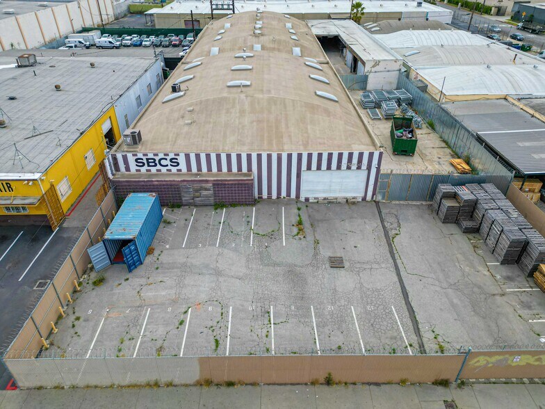 Primary Photo Of 15610 S Main St, Gardena Distribution For Sale