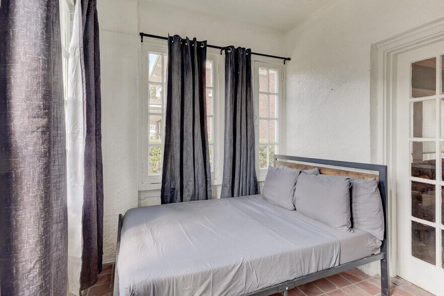 More Photos Of 196 N Auburndale St, Memphis Apartments For Sale