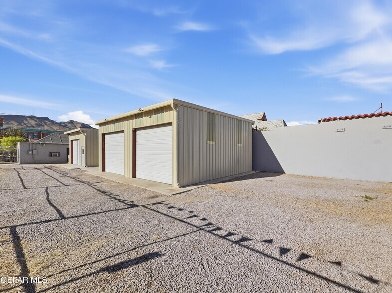 More Photos Of 2201 Texas Ave, El Paso Warehouse For Sale