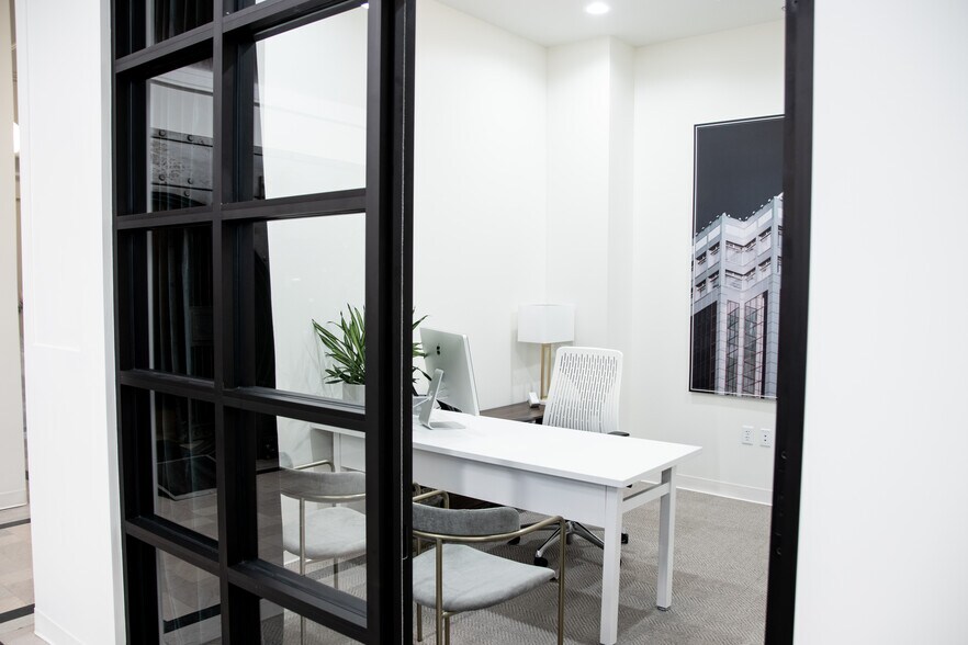 More Photos Of 201 S Broadway Ave, Albert Lea Loft Creative Space For Lease