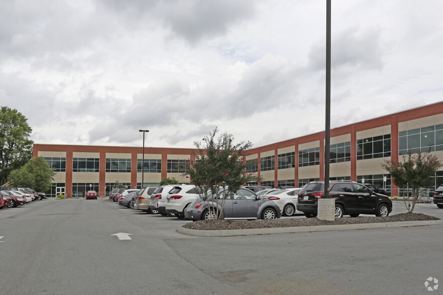 More Photos Of 400-444 Clinchfield St, Kingsport Medical For Sale