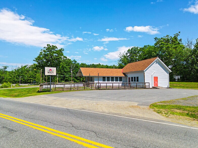 More Photos Of 205 W Main St, Liberty Restaurant For Sale