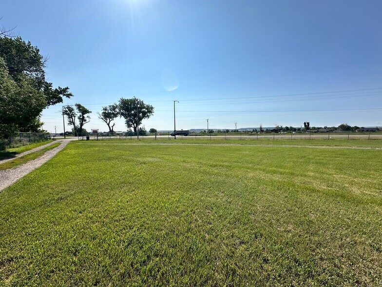 More Photos Of 4380 US Highway 312, Billings Warehouse For Lease