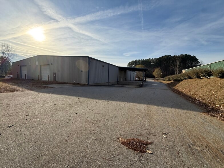 More Photos Of 2811 Superior Dr, Wake Forest Warehouse For Lease