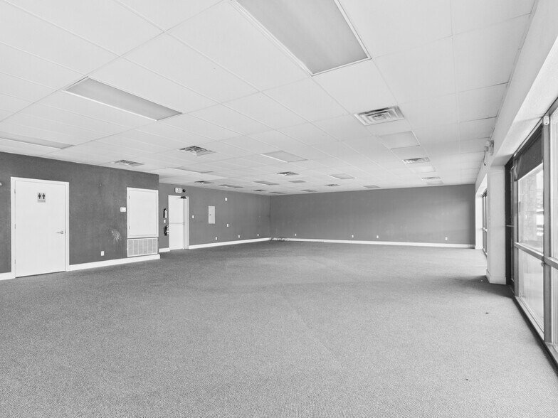 More Photos Of 1902-1906 N Us-281 Hwy, Marble Falls Unknown For Lease