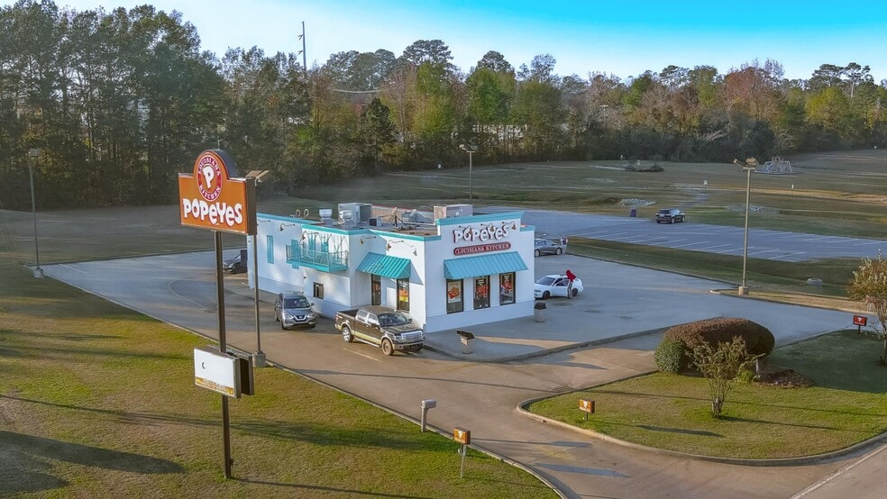 Primary Photo Of 135 Richard Zuber Trwy, Jonesboro Freestanding For Sale