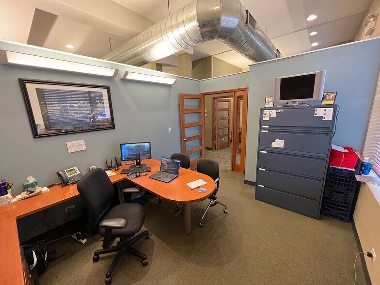 More Photos Of 2056-2058 W Belmont Ave, Chicago Office Residential For Sale