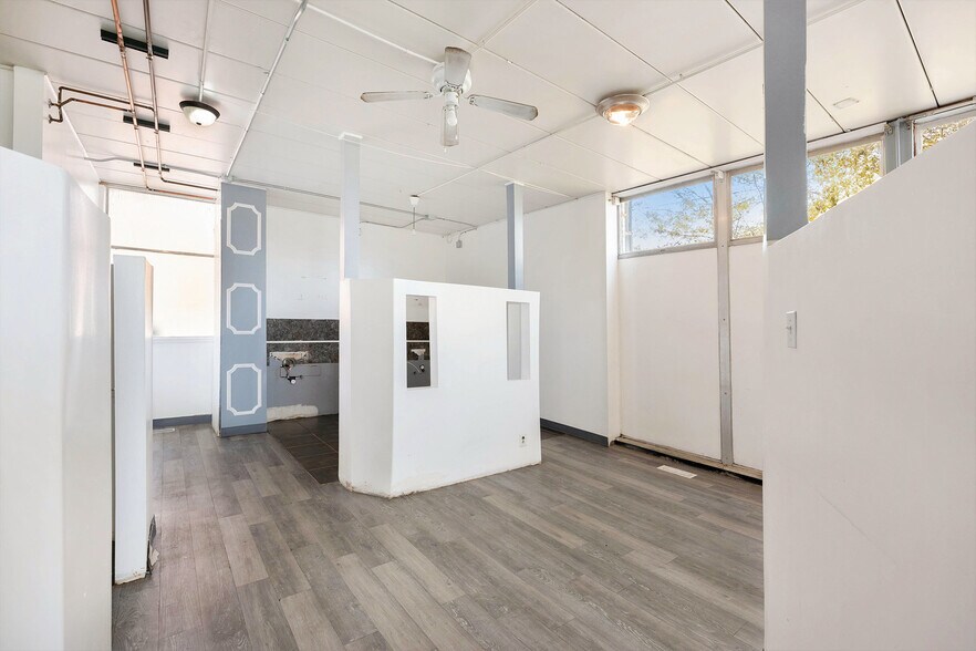 More Photos Of 740 Emerick St, Ypsilanti Medical For Lease