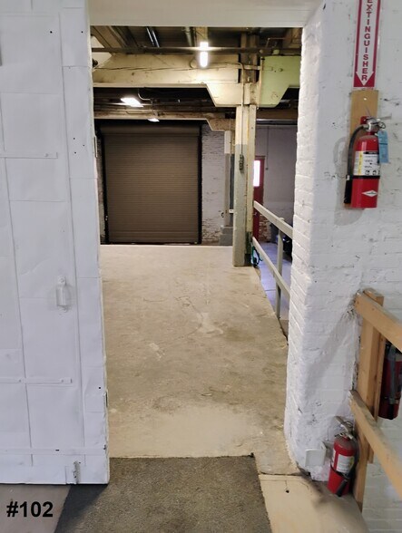 More Photos Of 424 N Oakley Blvd, Chicago Manufacturing For Lease