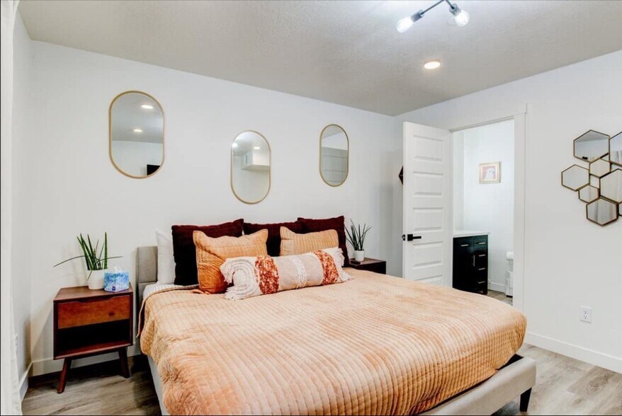 More Photos Of 302 40th St, Ogden Multifamily For Sale