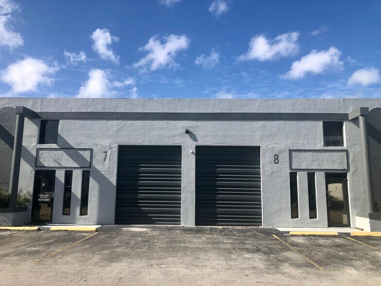 Primary Photo Of 2501 W 80th St, Hialeah Warehouse For Lease